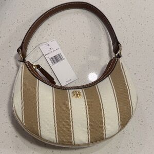 Tommy Hilfiger Shoulder Bag in Cream & Tan Vacation